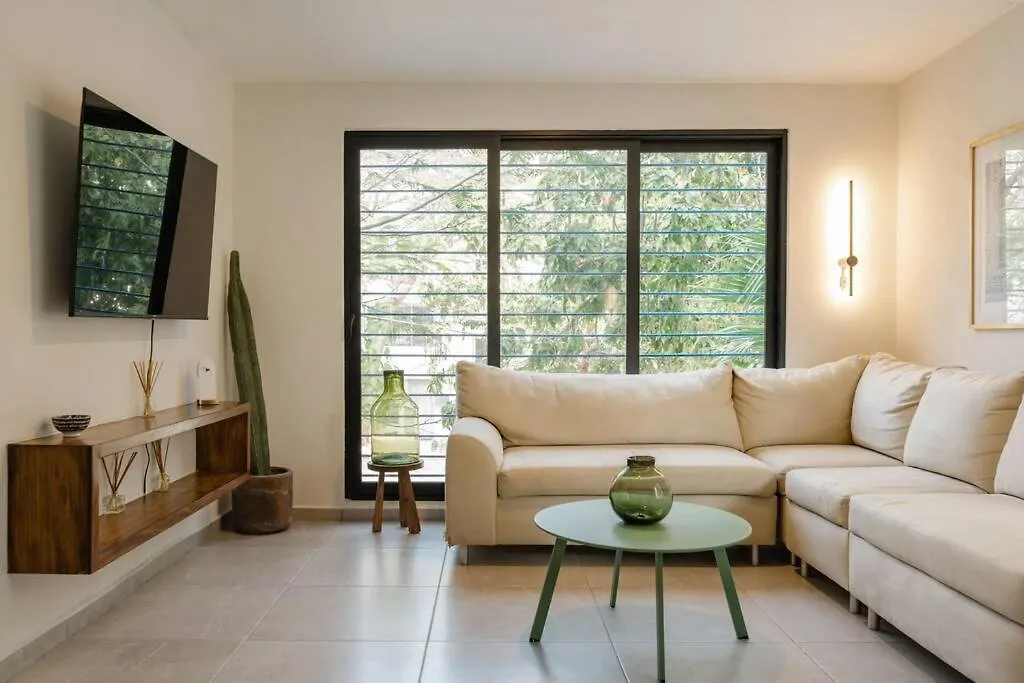 Totally Renovated Apartment 10 Min Away From Beach/Hot Neighborhood Cancun Mexico